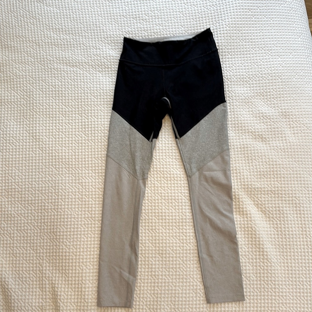 Outdoor Voices Color Block Leggings, Size XS